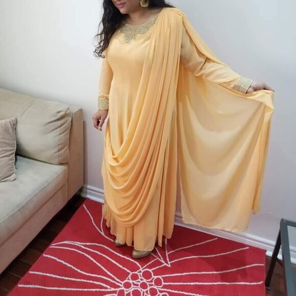 Gown - Picture 2 of 2